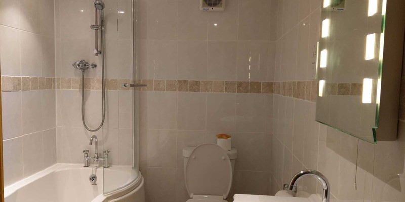 Rum Store Main Bathroom