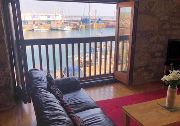 Sail Loft Balcony View Lounge2