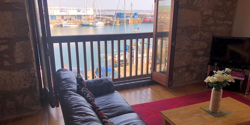 Sail Loft Balcony View Lounge2